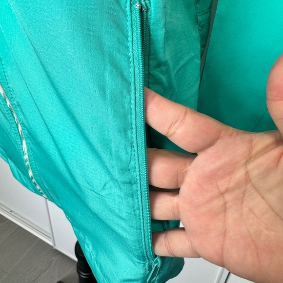 Northern Reflections Full Zip Packable Windbreaker Jacket - Picture 9 of 14